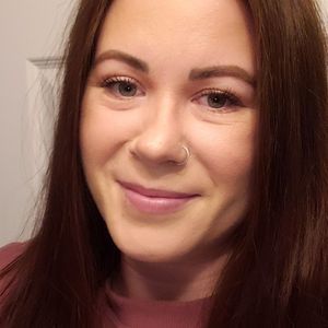 Meet your Posher, Jade